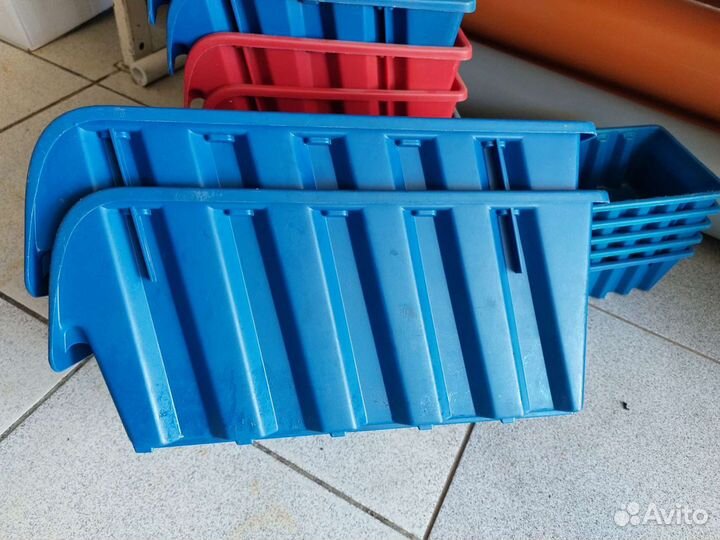Контейнер складской лоток
