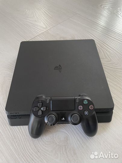Sony PS4 slim 1 tb