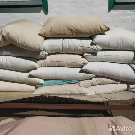 Принемаю Старые перины подушки пух свежий
