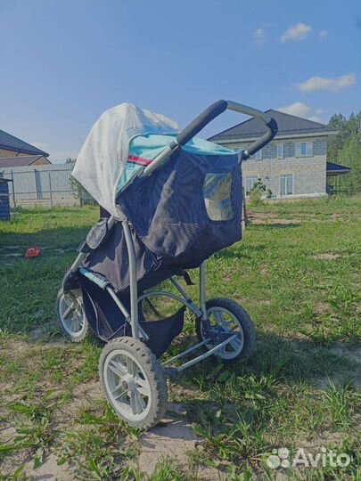 Прогулочная коляска