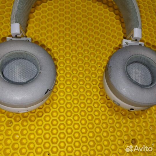 П) Наушники JbL E-series