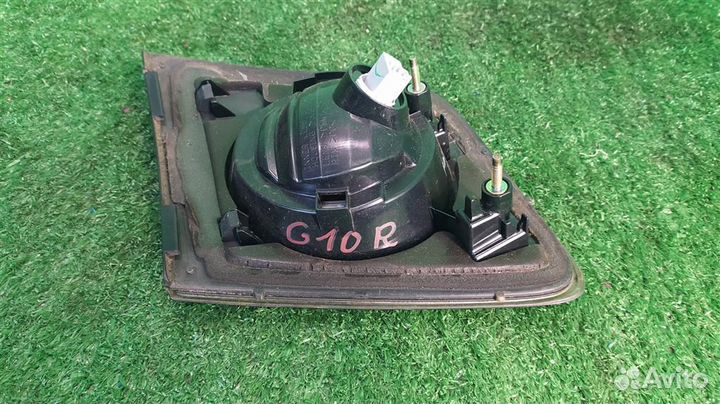 Фонарь задний внутренний правый Mazda 3 (BK) 2004