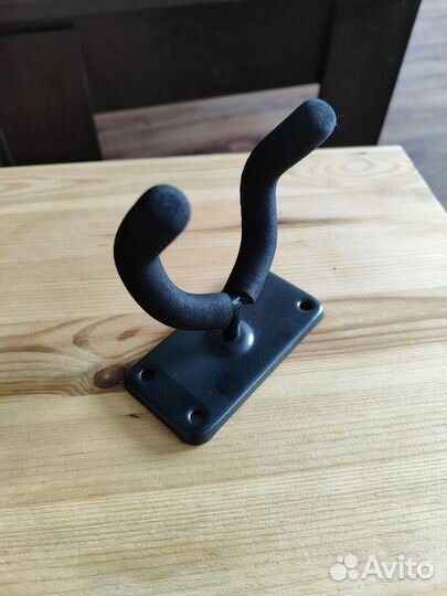 Держатель для гитары на стену