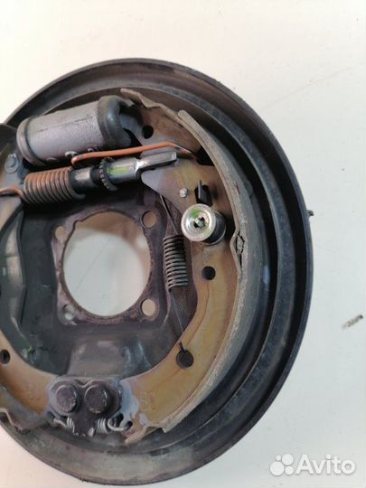 Колодки тормозные задние правые Toyota Premio