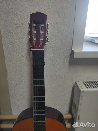 Акустическая гитара в новом состояние