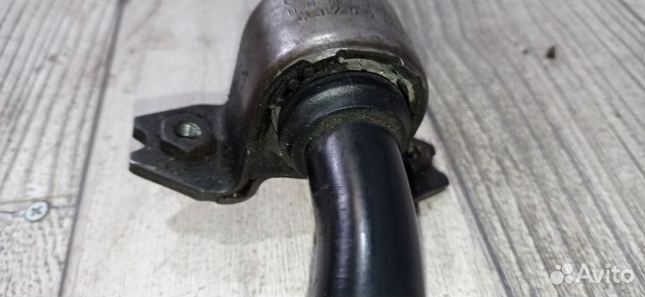 Стабилизатор передний Volkswagen Passat