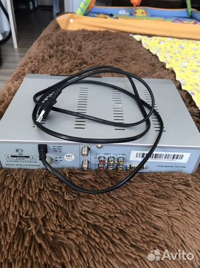 Цифровой спутниковый ресивер Lit S1000