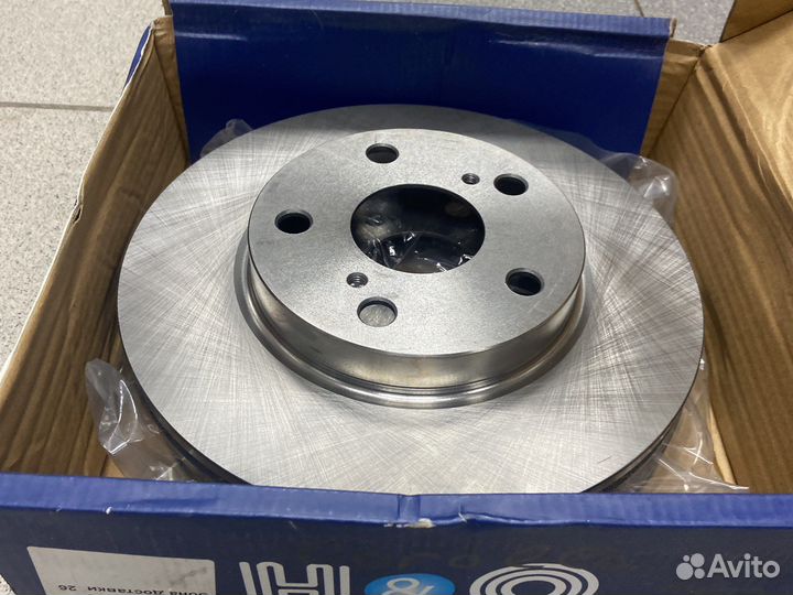 Передние томозные диски toyota corolla 150 Auris