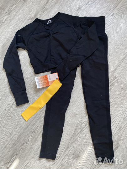 Костюм для фитнеса женский