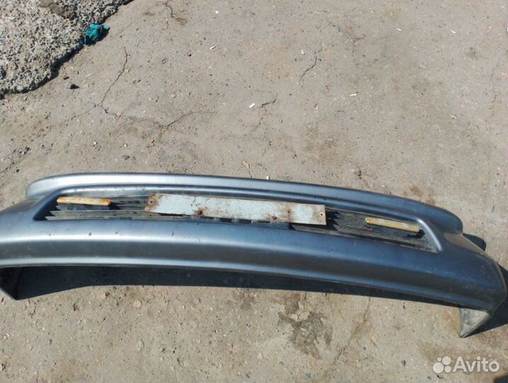 Бампер передний Toyota Town Ace CR30G 2CT 1990