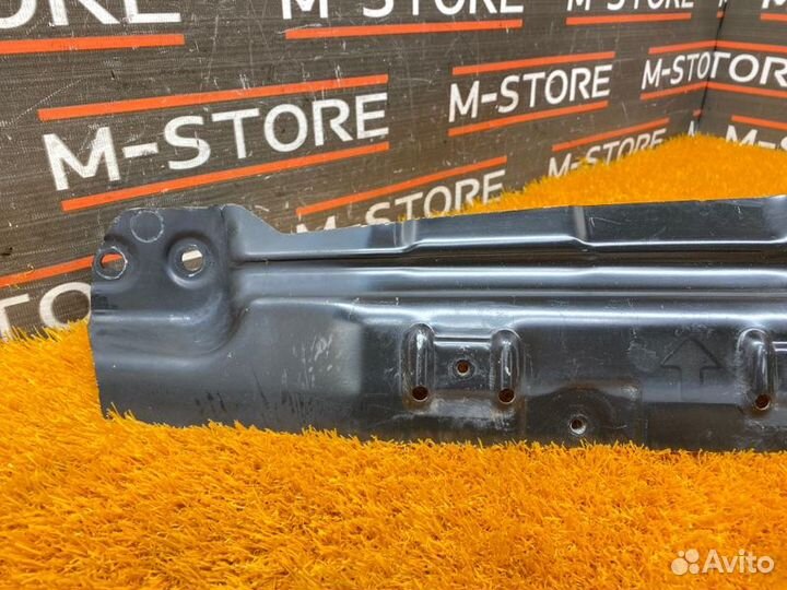 Крепление радиатора Volkswagen Touareg 7L BMV 2005