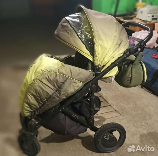 Коляска Tutis Zippy Pia 3 в 1