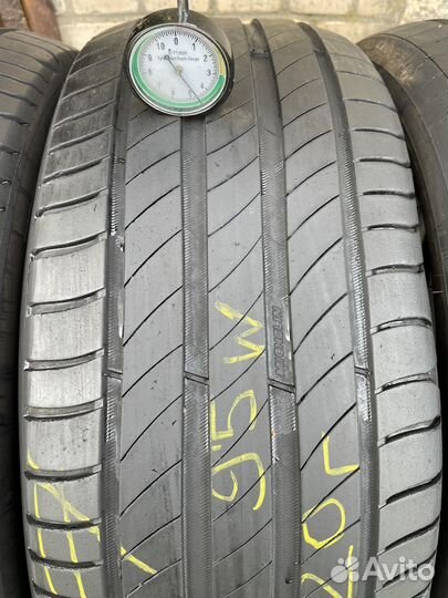 Michelin Primacy 4 215/50 R17
