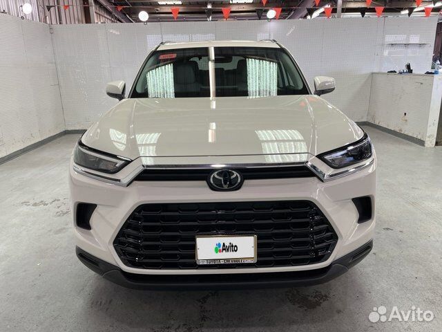 Toyota Highlander 2.4 AT, 2023, 1 км