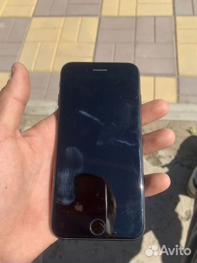 Телефон iPhone 7 32gb