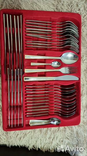 Набор столовых приборов новый