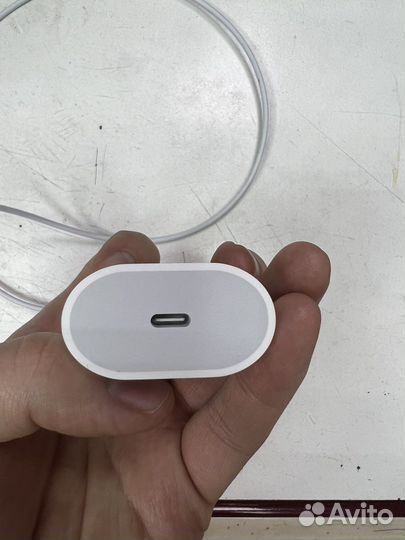 Зарядка на iPhone 20w с кабелем