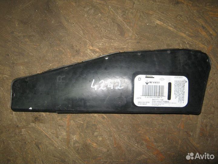 Подушка безопасности в сиденье правая Renault Mega