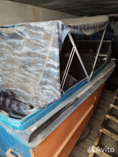 Продаю моторную лодку