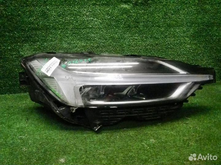Фара правая Volvo XC60