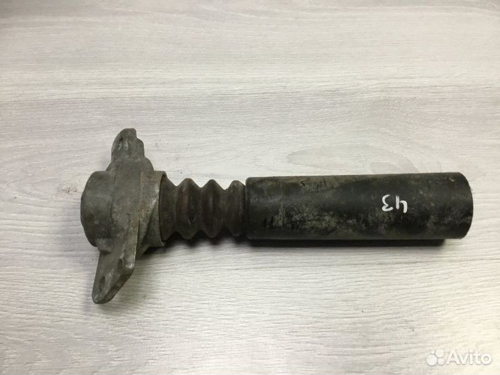 Опора амортизатора задняя левая Volkswagen Golf