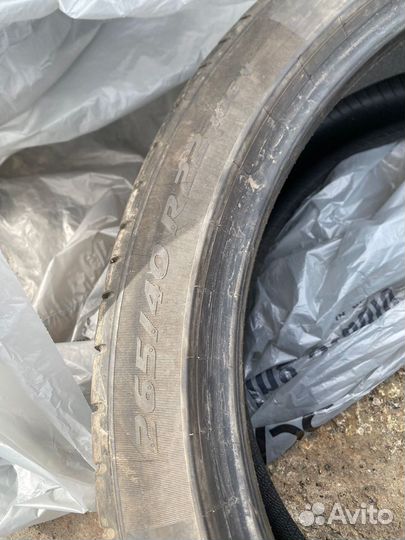 Pirelli P Zero 265/40 R22 106Y