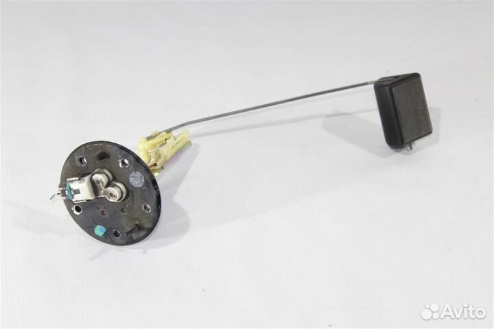 Датчик уровня топлива Lexus IS 250