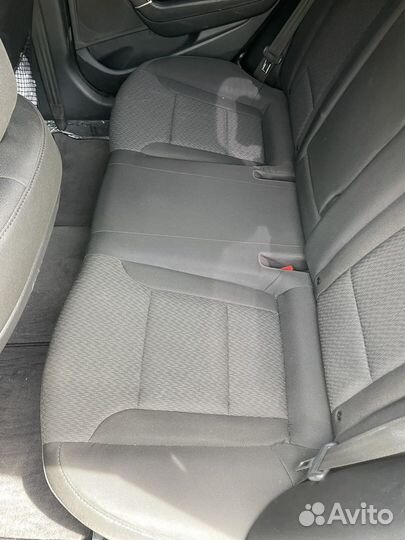 Сиденья на i40