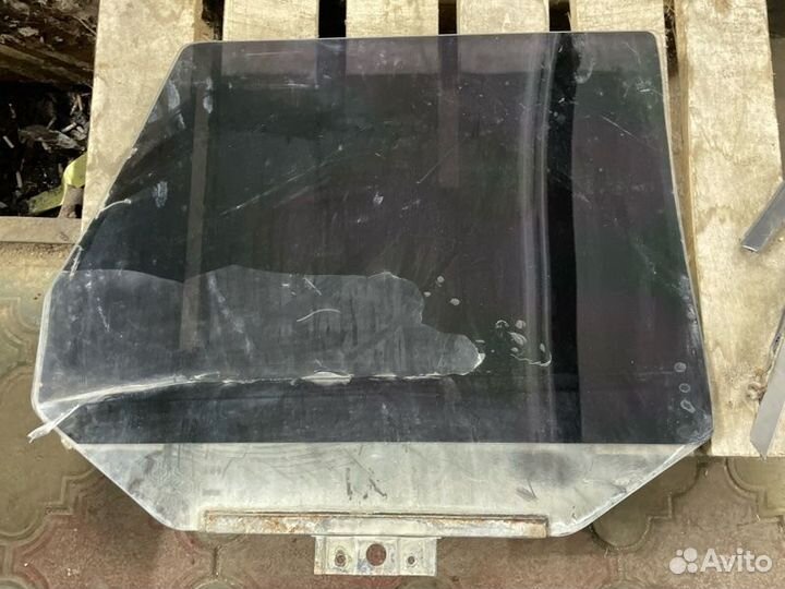 Стекло двери заднее левое Ваз 2114