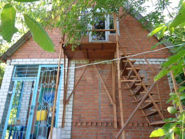 Дом 22 м² на участке 5 сот.