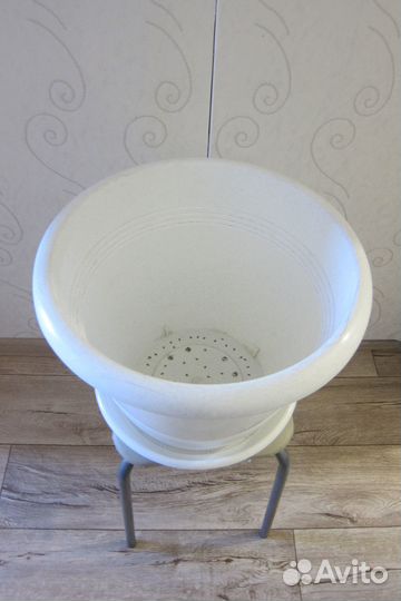 Цветочные горшки большие