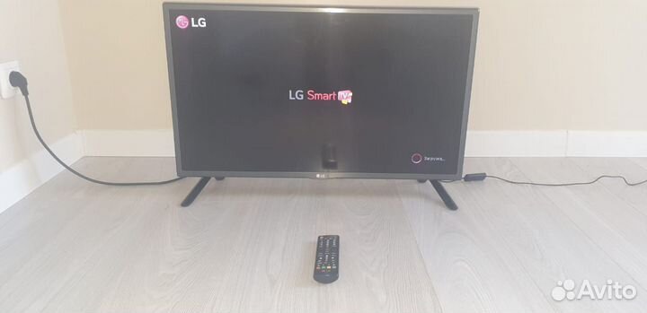 Телевизор SMART tv lg 32 бу