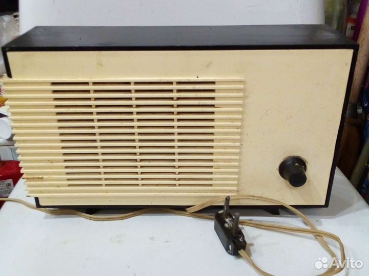 Радиоприемники СССР калькулятор мк44,на разборку