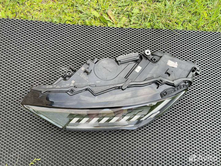 Audi Q7 4m рестайлинг фара правая matrix