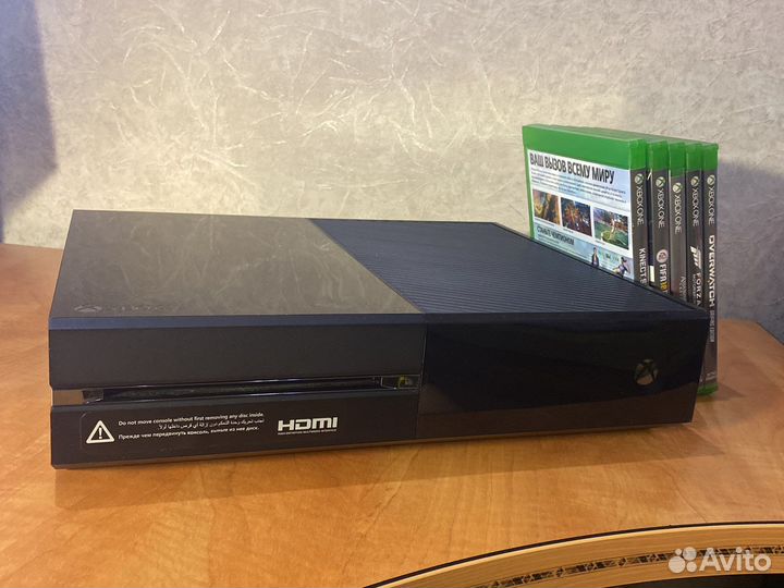 Xbox One 500 gb + 5 игр + kinect