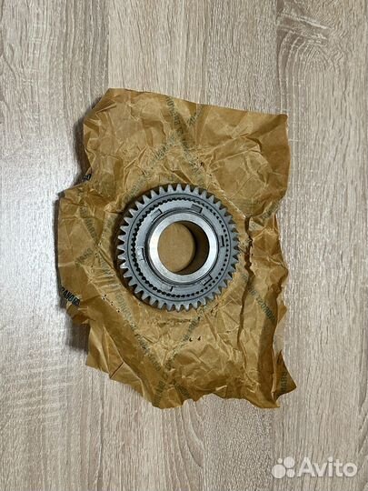 Шестерня второй передачи