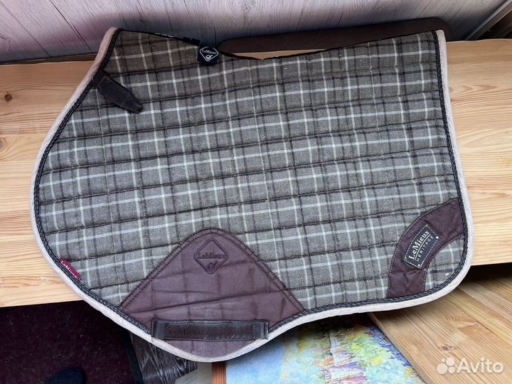 Амуниция для лошади