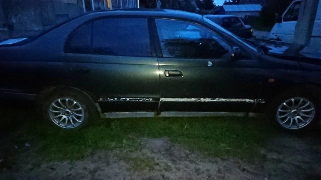 Toyota Carina E: фото владельца