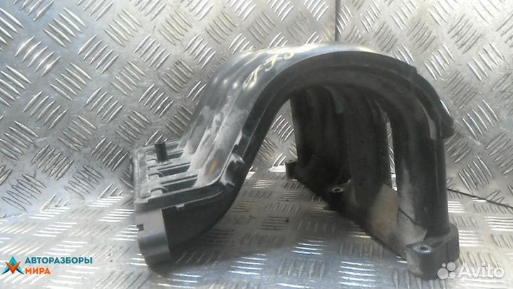 Коллектор впускной Nissan Micra 3 (K12) 2005