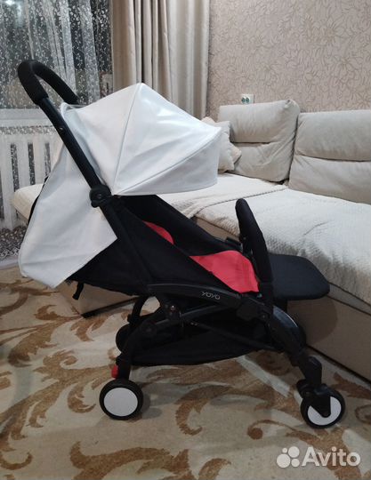 Прогулочная коляска yoya