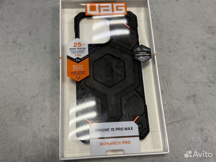 Чехол UAG monatch 15 pro max Forged Carbon