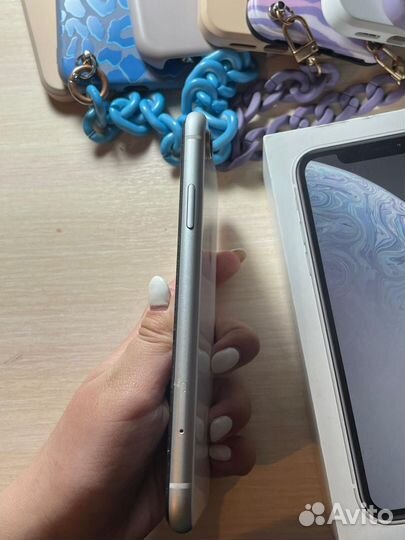 iPhone Xr, 64 ГБ