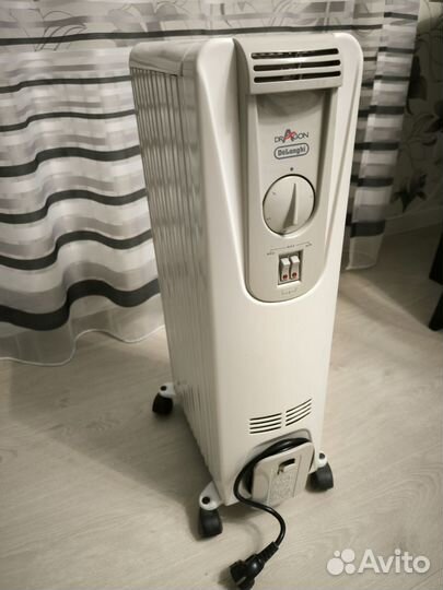 Масляный обогреватель DeLonghi 1,5 кВт