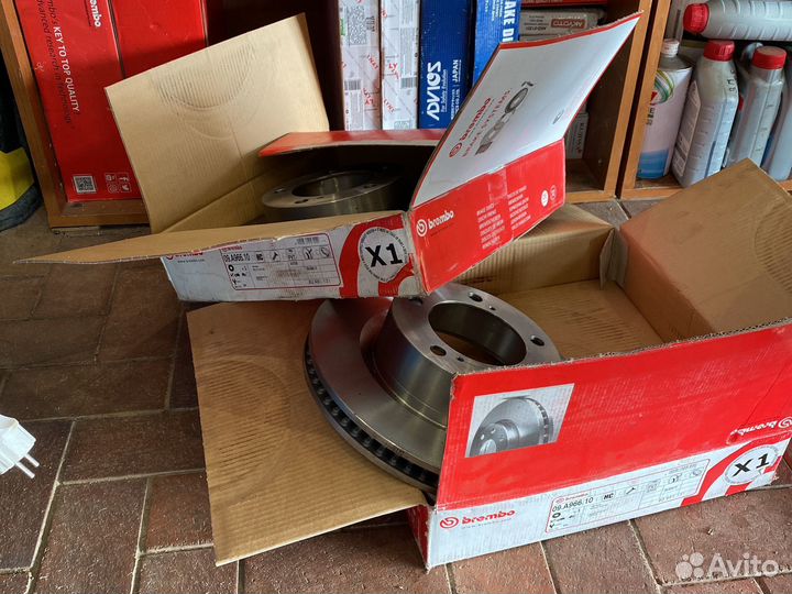 Диски тормозные передние Toyota, Lexus Brembo