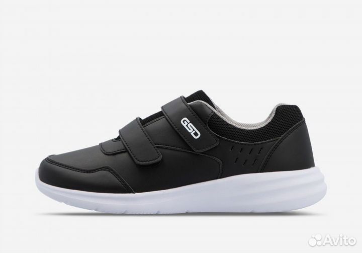 Кроссовки новые 35