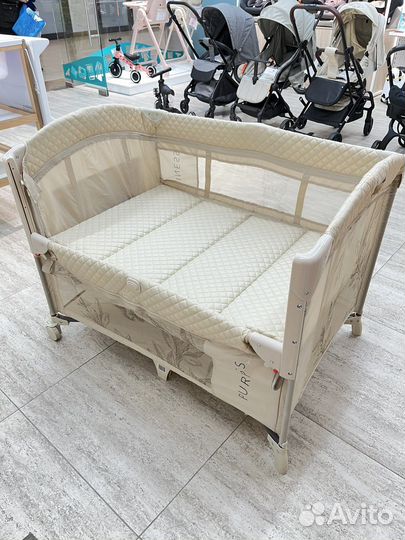 Детская кровать манеж