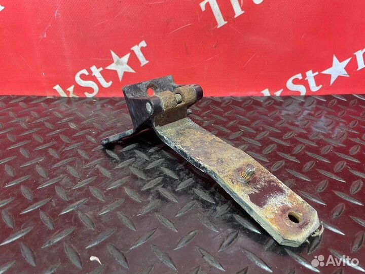 Петля капота Daf XF105