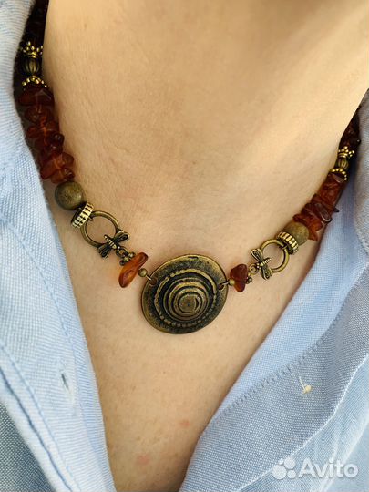 Янтарное колье