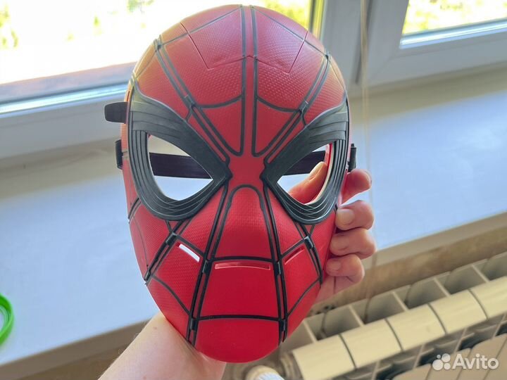 Маска человека паука