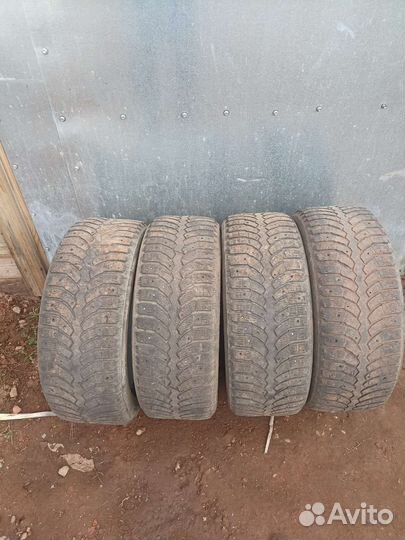 Bridgestone Blizzak Spike-01 205/55 R16
